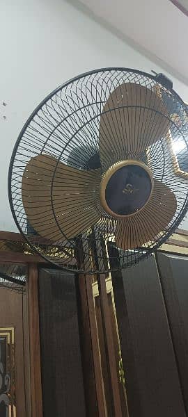 SK bracket fan for sale in excellent condition 6