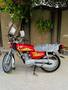 Honda CG 125 2021 Model total original bick only 12000 km use