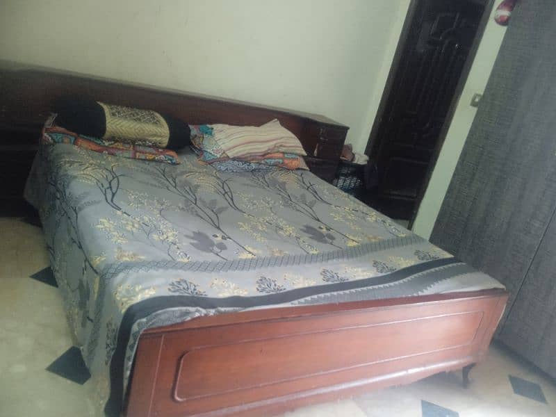 wood bed for sale 0