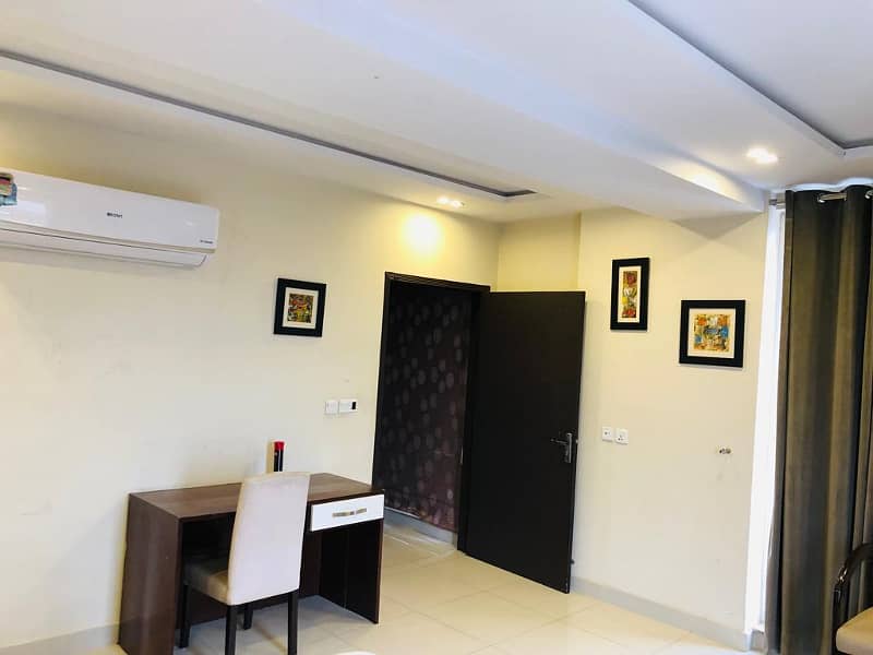 One bedroom flat for short stay like (2 to 3 hrs) for rent in bahria town 3