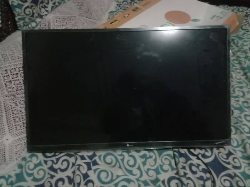 LED 32 inch 0