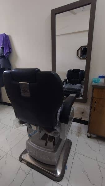 Men Saloon For Sale 6