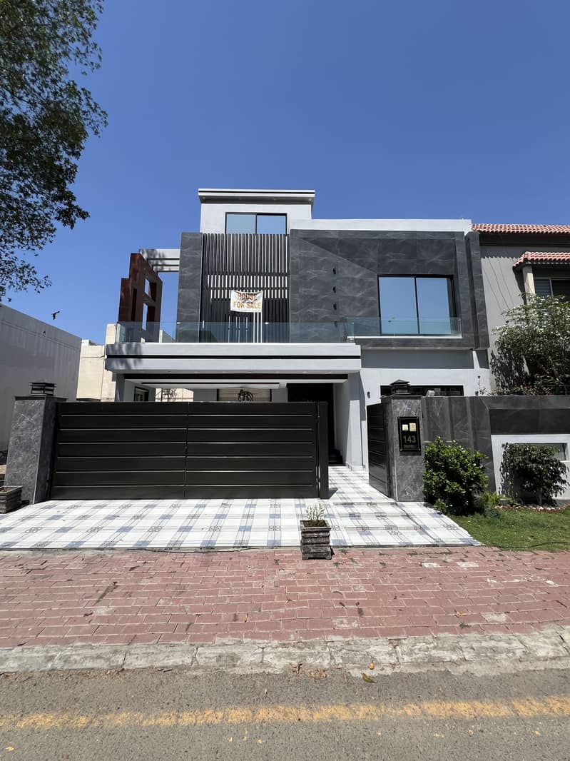 10 Marla Modern Designed Well Constructed House At Excellent Location Is Available For Sale In Chambelli Block Bahria Town Lahore 0