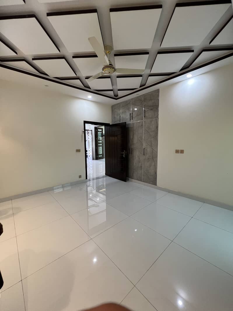 10 Marla Modern Designed Well Constructed House At Excellent Location Is Available For Sale In Chambelli Block Bahria Town Lahore 13