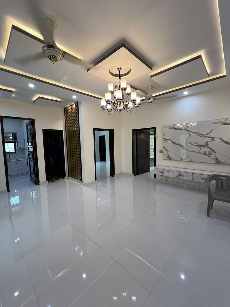 10 Marla Modern Designed Well Constructed House At Excellent Location Is Available For Sale In Chambelli Block Bahria Town Lahore 18