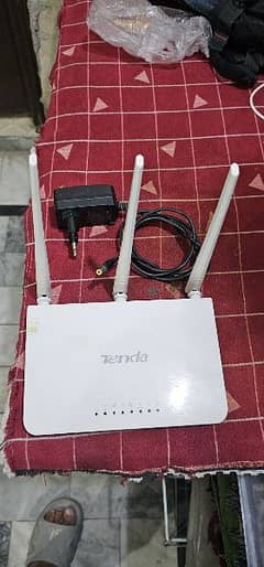 Tenda Router F3, 3 antena router, 300 mbps