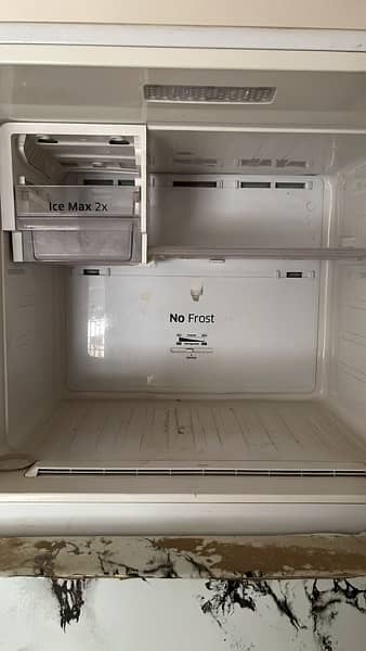 Refrigerator - FRIDGE 2
