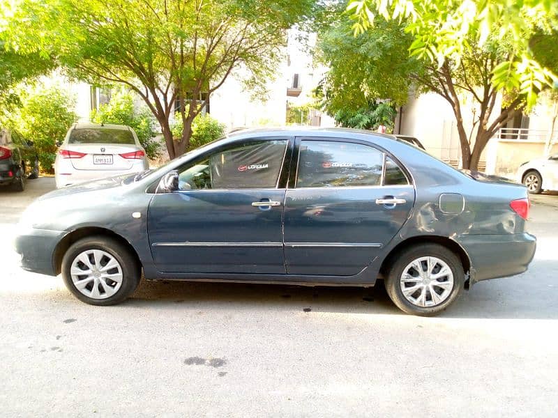 Toyota Corolla saloon 2.0 D 2003 5