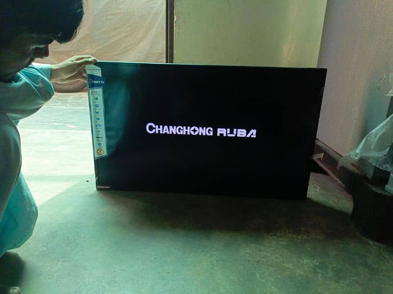 ChangHong Rubs 32 inch LED Smart Digital 9