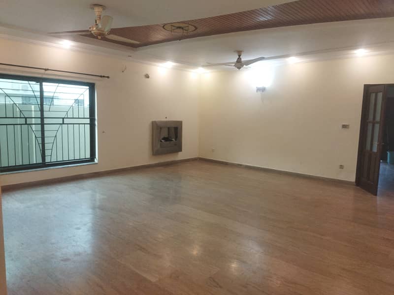1 Kanal Double Kitchen House For Rent 12