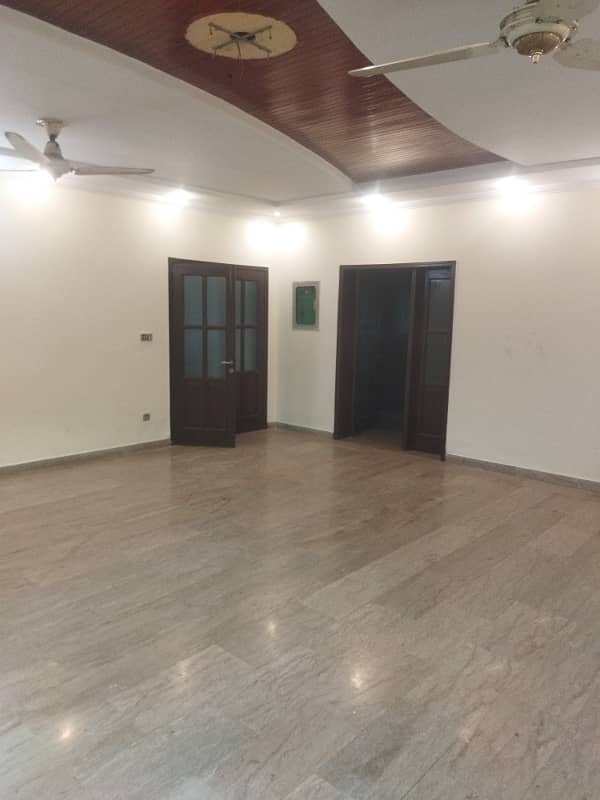 1 Kanal Double Kitchen House For Rent 13