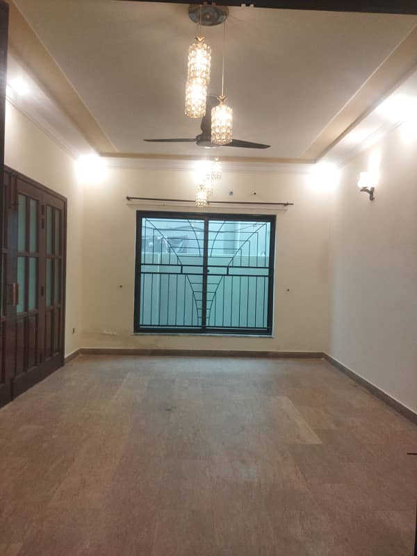 1 Kanal Double Kitchen House For Rent 16