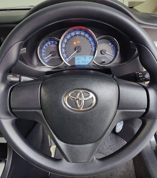Toyota Corolla Altis 2017 9