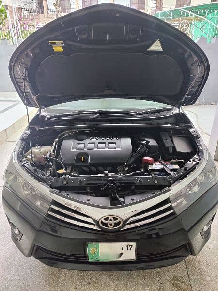 Toyota Corolla Altis 2017 10