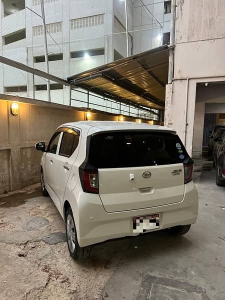 Daihatsu Mira 2017 2