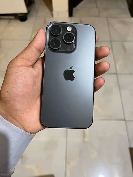 iPhone 15 pro 1