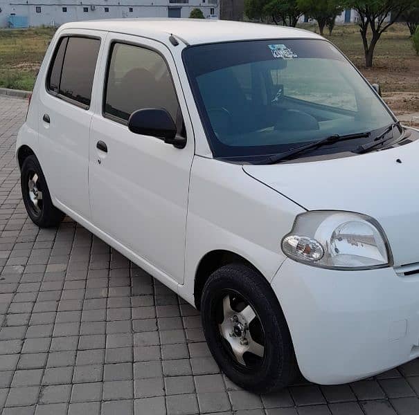 Daihatsu Esse 2010/14/14 Total Genuine Brand new car 3