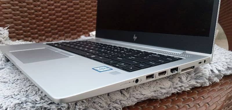 HP EliteBook 840 G5 1