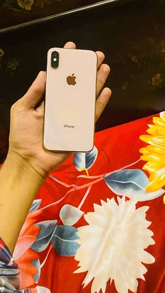 iphone xs Gold COLOR Lush condation 10 by 10 BH(82) All Okay 1