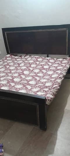 double size bed good quality wood