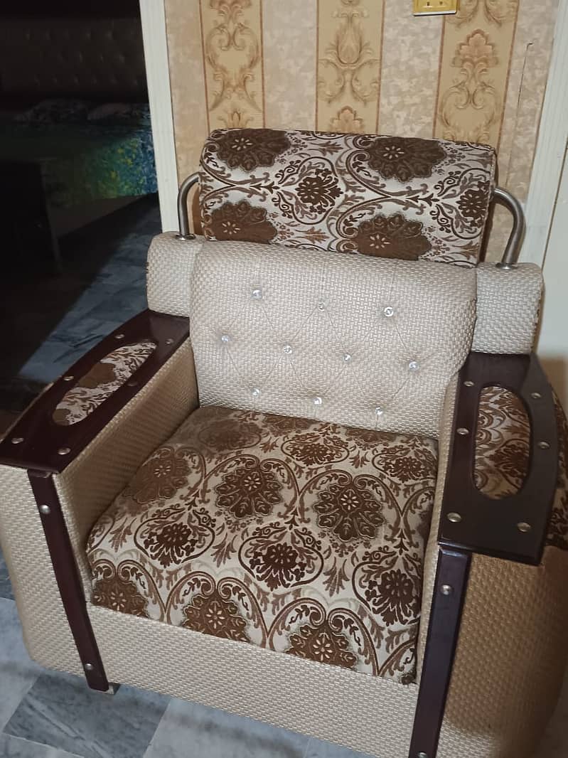 brand new condition sofa for sale a gift 2