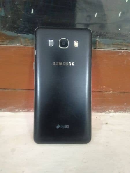 Samsung j510 Mobile 10/8 condition 0
