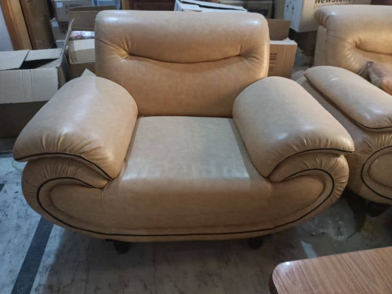 Sofa with Diamond foam and original leather 1