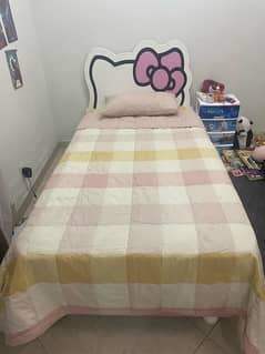 Hello Kitty Bed Set