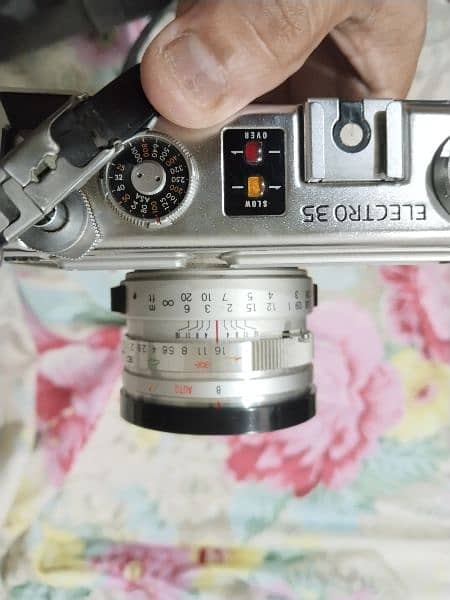 yashica electro35 vintage camera 3