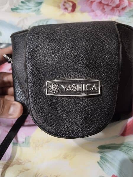 yashica electro35 vintage camera 4