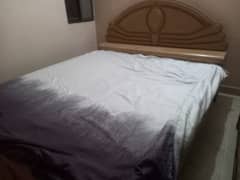 Wodden bed king size