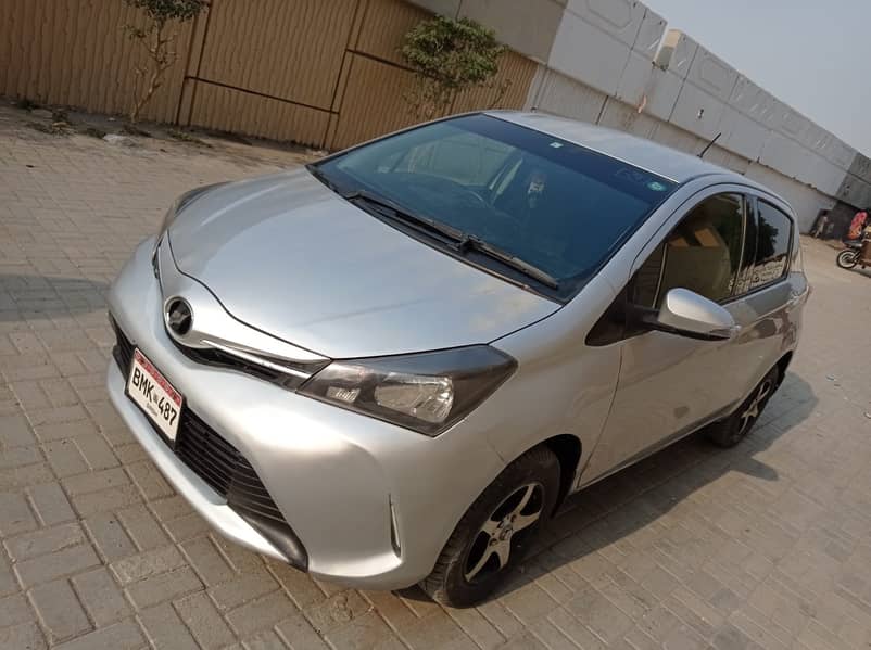 Toyota Vitz 2018 13