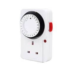 24 hours programme timer plug. Energy saving plug socket.