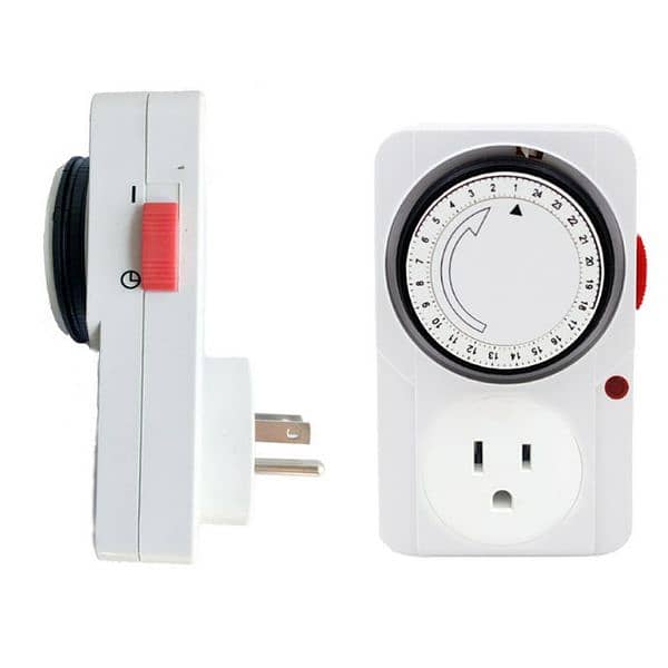 24 hours programme timer plug. Energy saving plug socket. 2