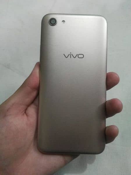 Vivo y81s , 6GB Ram/128GB Rom. 10 by 10 condition without box. 0