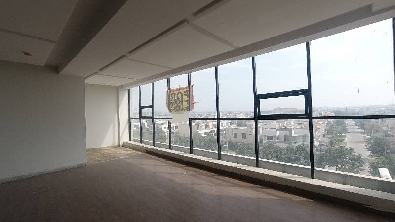 Modern Commercial Space On 3rd Floor: Ideal For Business Ventures 9