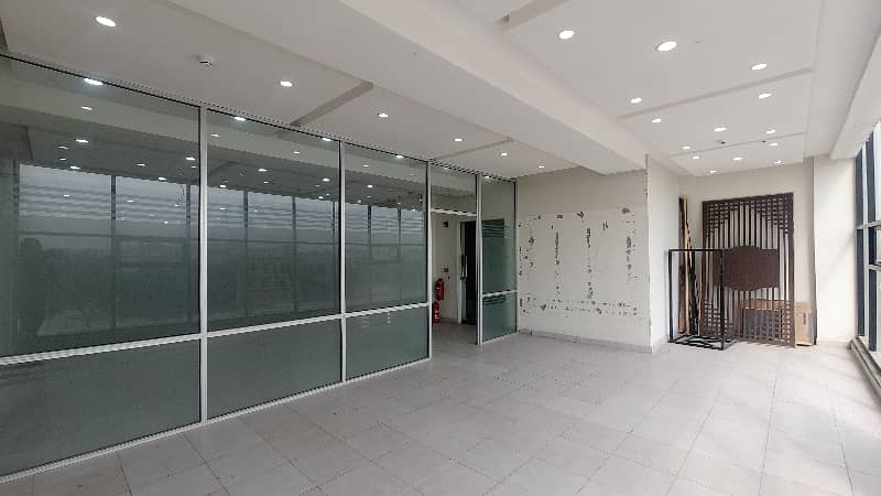 Modern Commercial Space On 3rd Floor: Ideal For Business Ventures 20