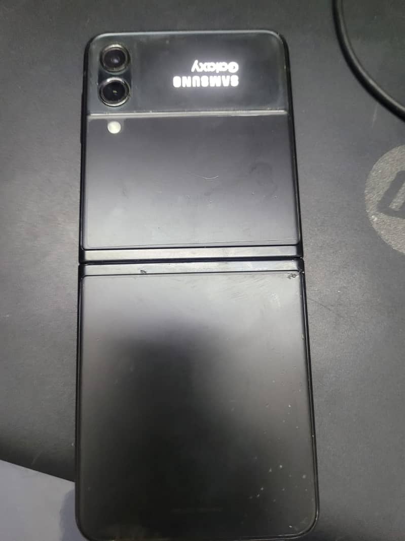 Samsung Galaxy z flip 3 5g 0