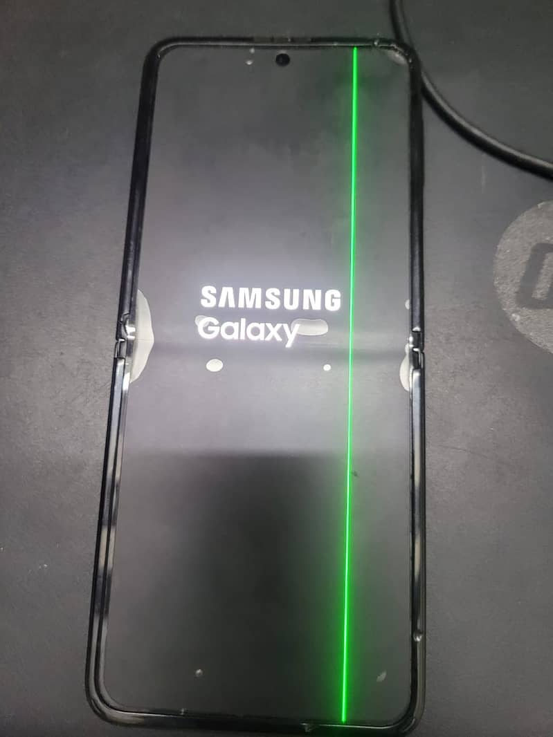 Samsung Galaxy z flip 3 5g 3