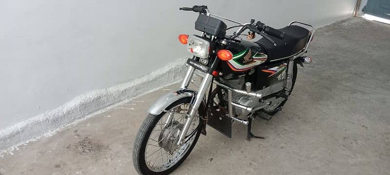 Honda CG 125 for sale in a reasonable price. 2