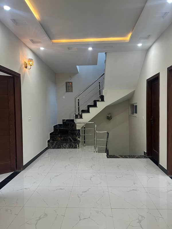 5 Marla Brand New House At Affordable Price For Sale In Park View City Lahore. 14