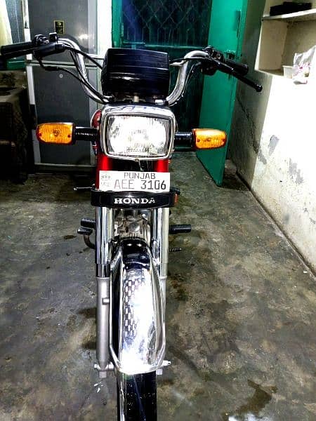 Honda 70 2021 model 10/10 condition first hand totally genian 1