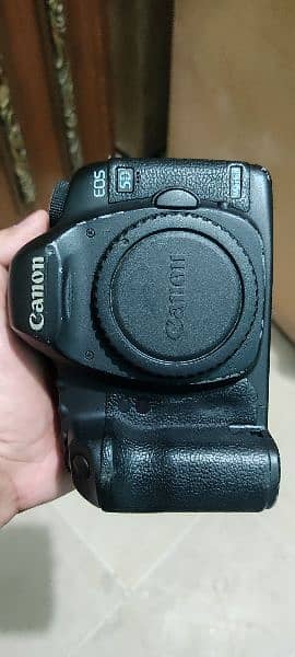 Canon 5D Mark II 4