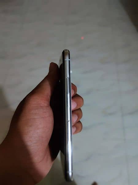 Iphone x PTA APROVE White color lush mobile 10_10 condition 2