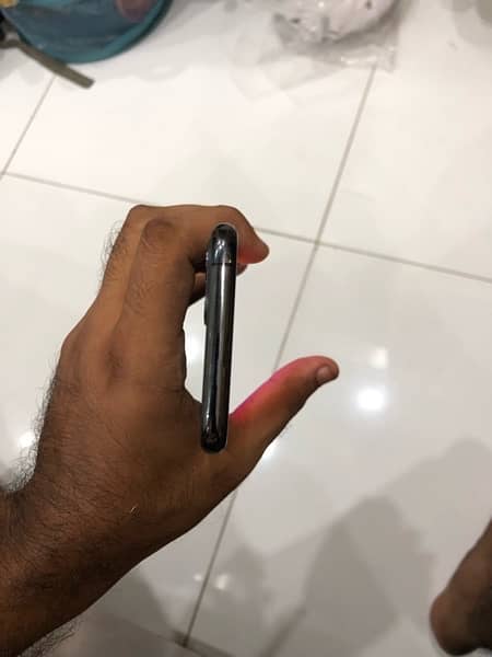 iPhone 11 Pro 64gb non active 3