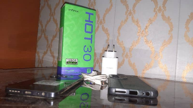 infinix hot 30 just like new urgent sale   4 months warranty 3