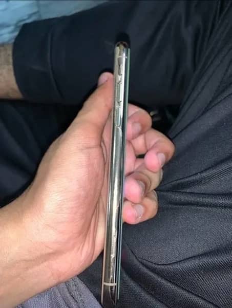 iphone Xs for sale 2