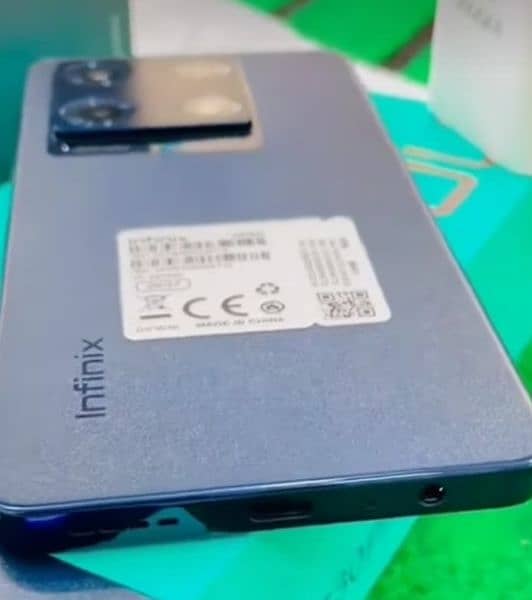 Infinix note 30 pro With wirless charger 5