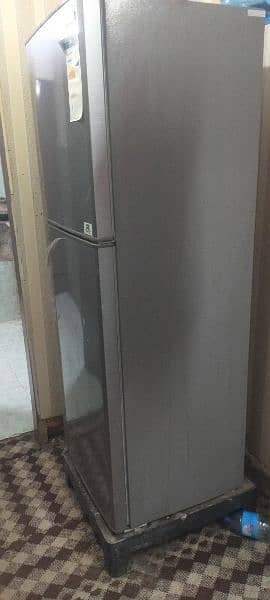 I want sele my refrigerator full size condition 10/10 1