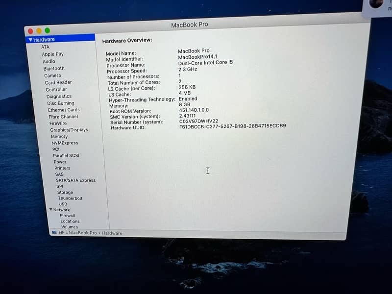Macbook Pro 2017 with complete Box 1